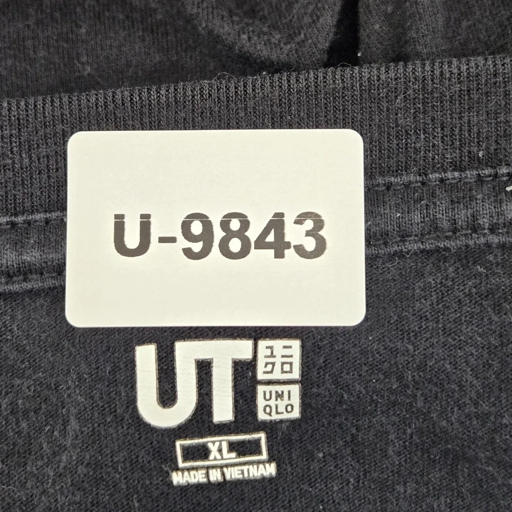 Uniqlo x Demon Slayer Men Shirt XL Black Zenitsu Anime‎ Logo Short Sleeve